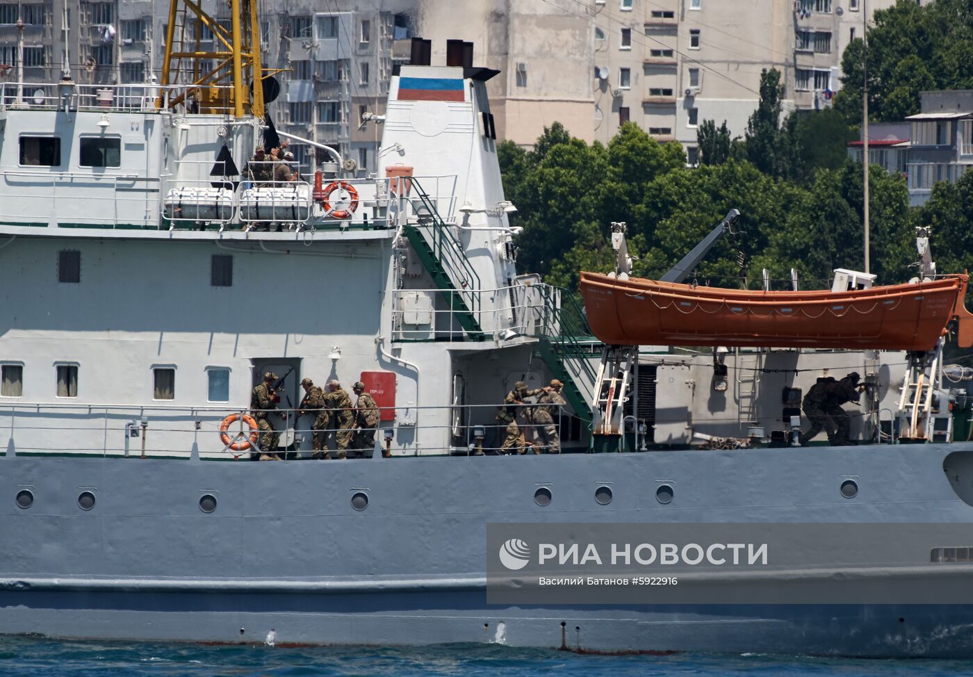 Тренировка военно-технического форума «Армия-2019» в Севастополе