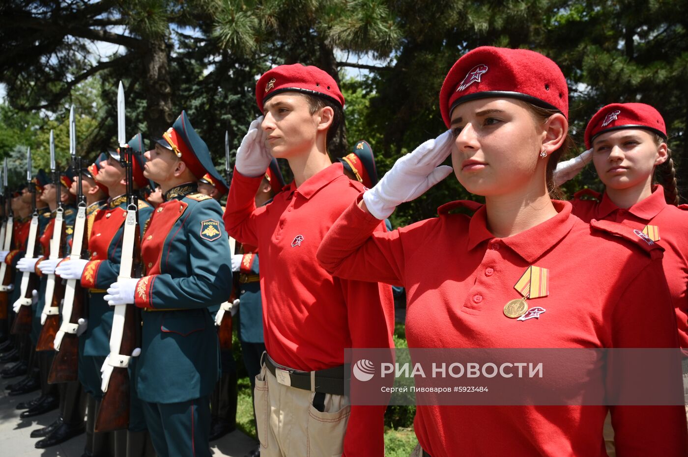 Всероссийская акция "Горсть Памяти" в Ростове-на-Дону