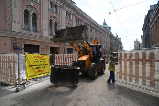 Работы по благоустройству на улице Ильинка