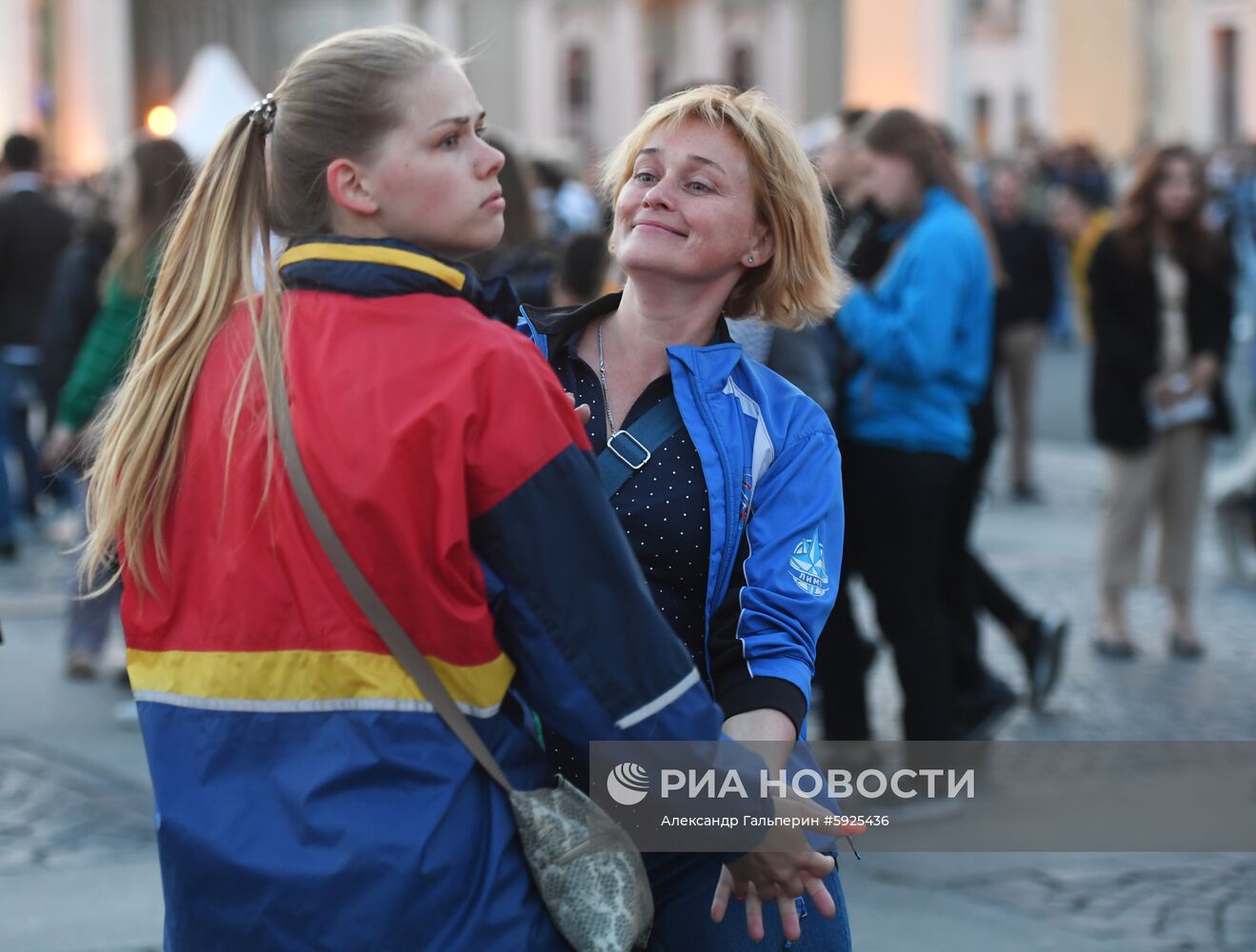 Праздник выпускников "Алые паруса" в Санкт-Петербурге