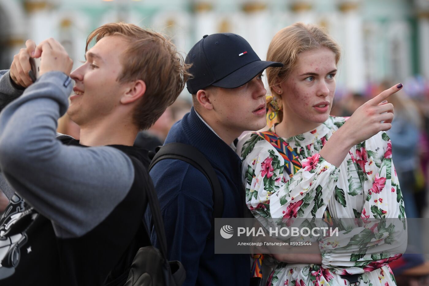 Праздник выпускников "Алые паруса" в Санкт-Петербурге