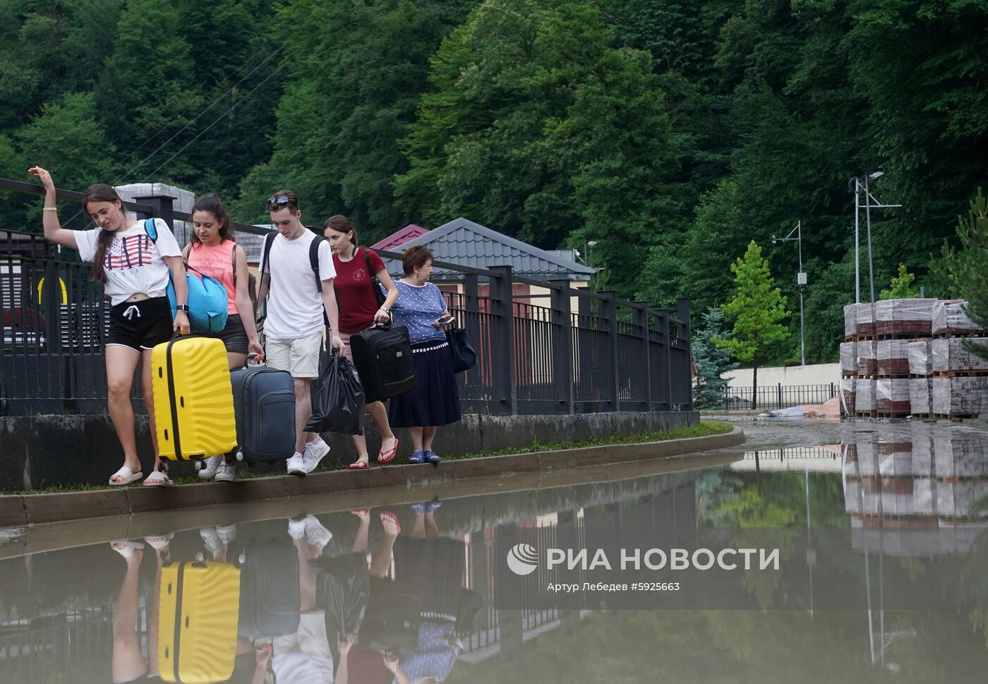 Ливень затопил "Роза Хутор"