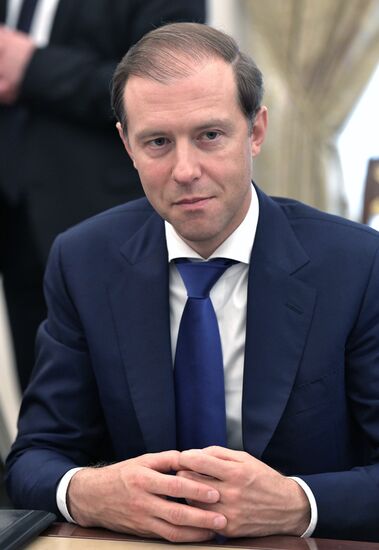 Президент РФ В. Путин провел заседание Комиссии по вопросам военно-технического сотрудничества