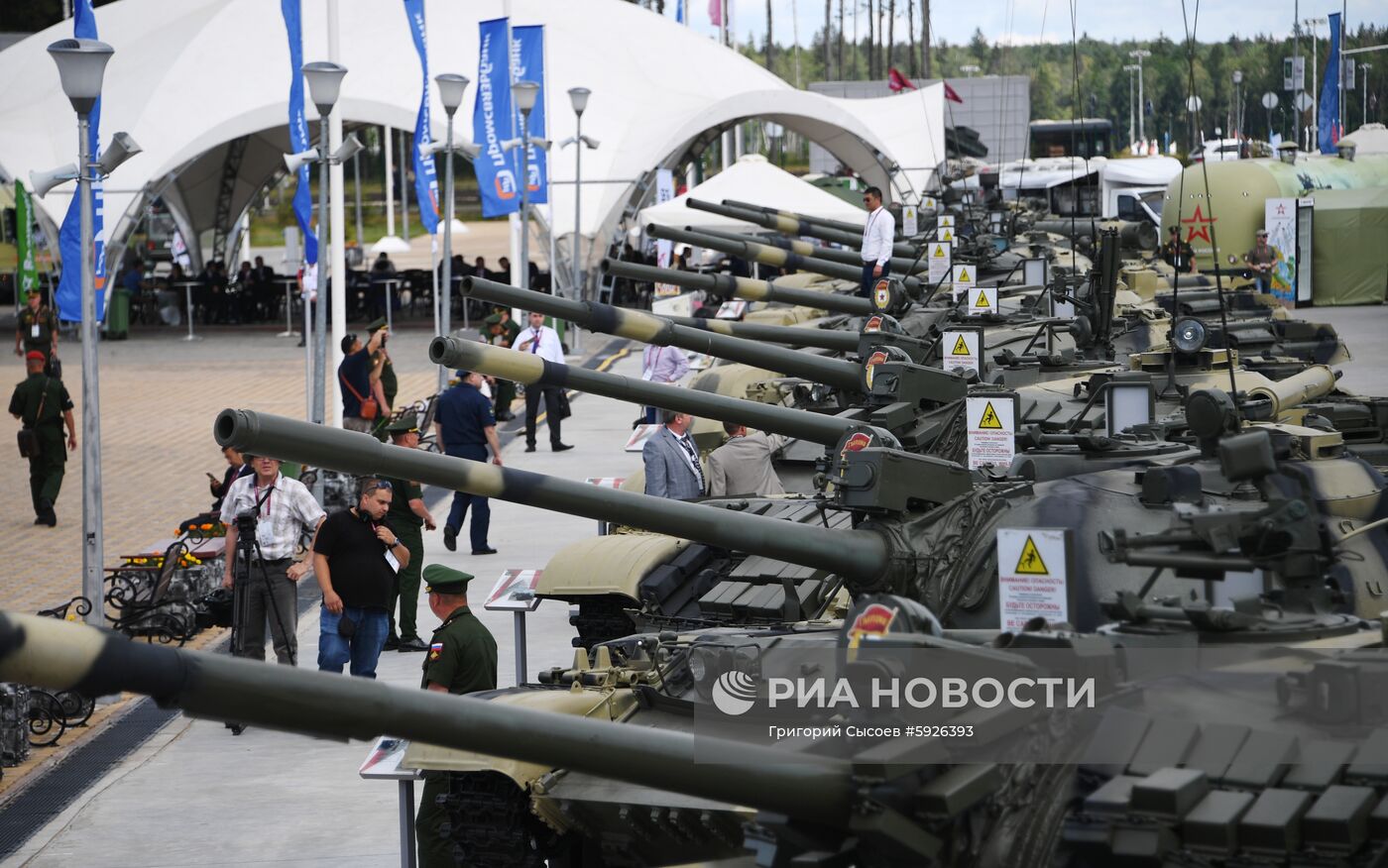 Открытие международного военно-технического форума "Армия-2019"