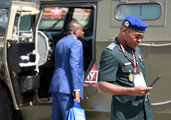 Открытие международного военно-технического форума "Армия-2019" 