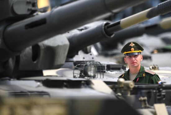 Открытие международного военно-технического форума "Армия-2019" 