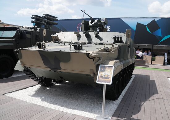 Открытие международного военно-технического форума "Армия-2019"