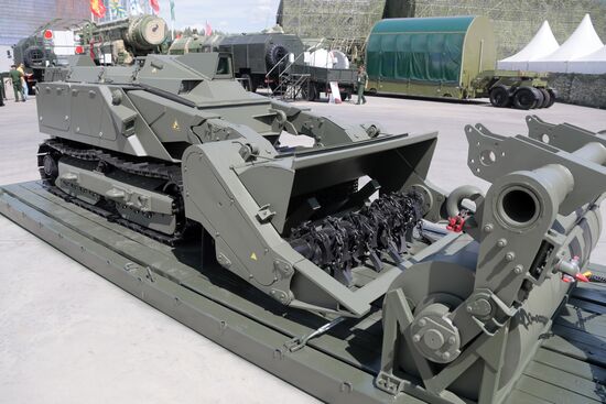 Открытие международного военно-технического форума "Армия-2019"