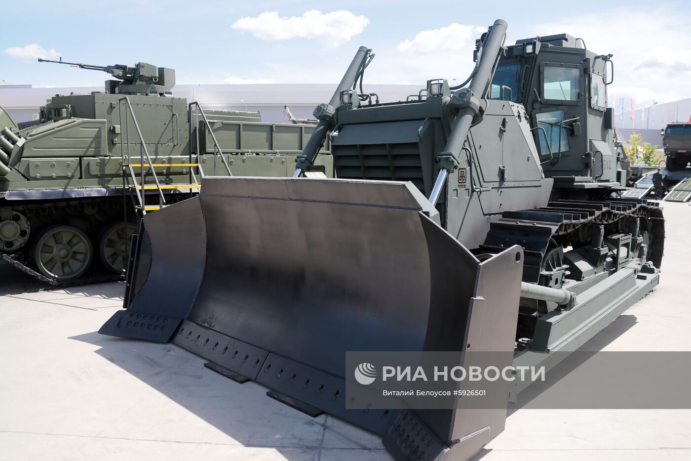 Открытие международного военно-технического форума "Армия-2019"