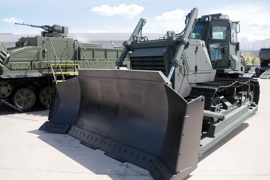 Открытие международного военно-технического форума "Армия-2019"