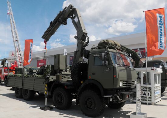 Открытие международного военно-технического форума "Армия-2019"