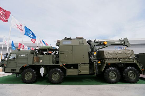 Открытие международного военно-технического форума "Армия-2019"