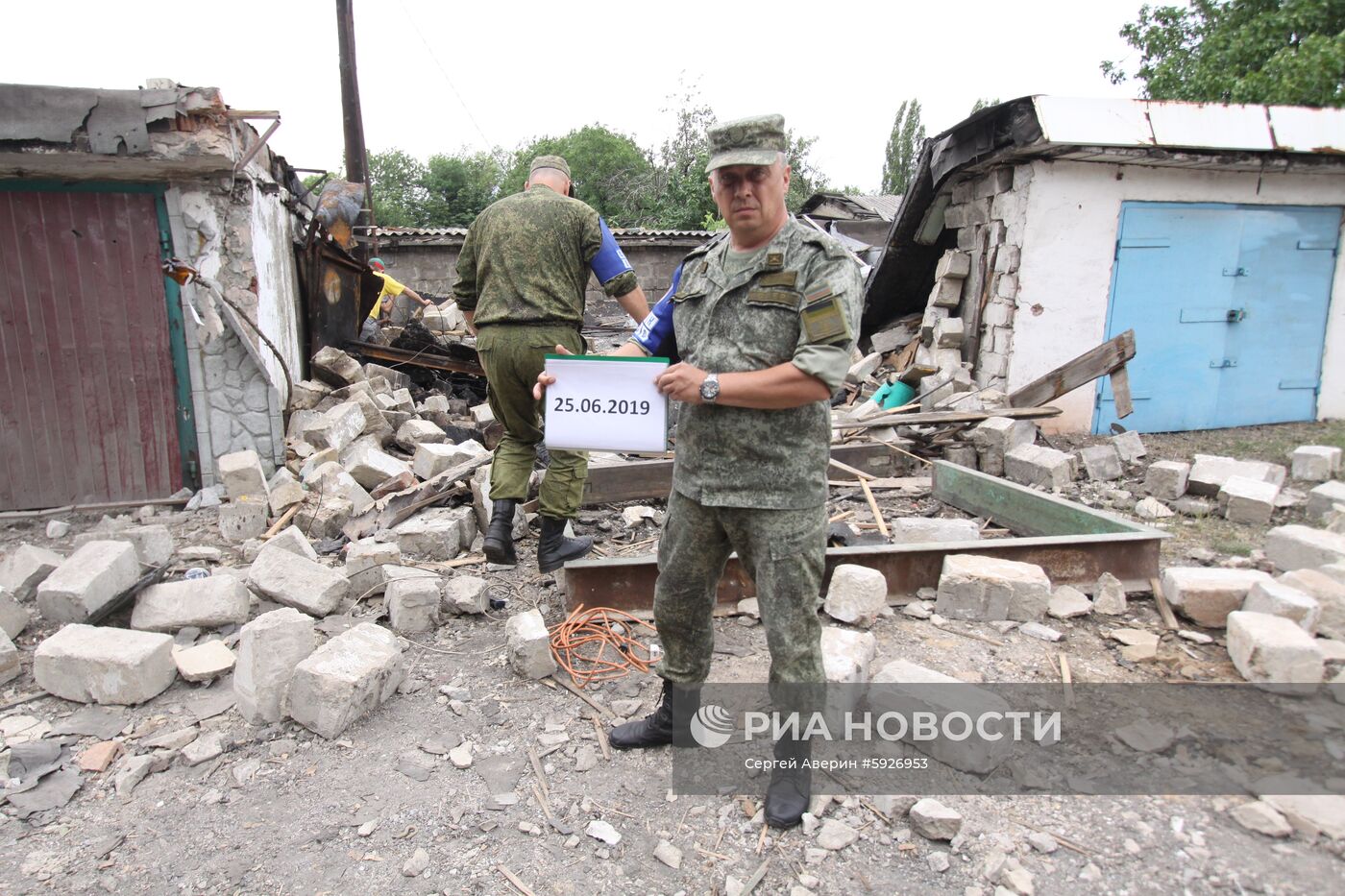 Последствия обстрела в Донецке
