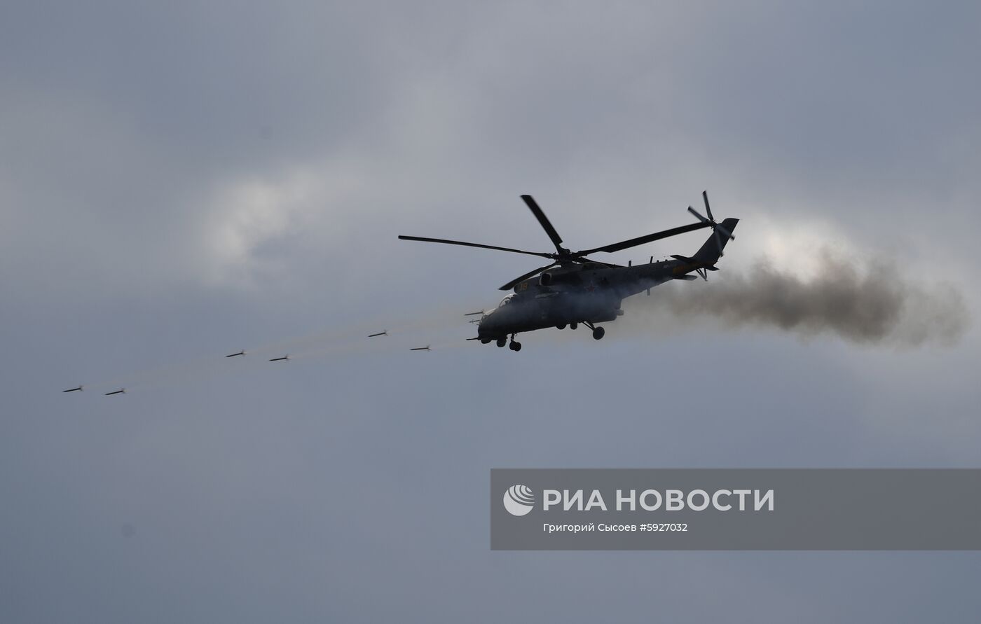 Открытие международного военно-технического форума "Армия-2019"