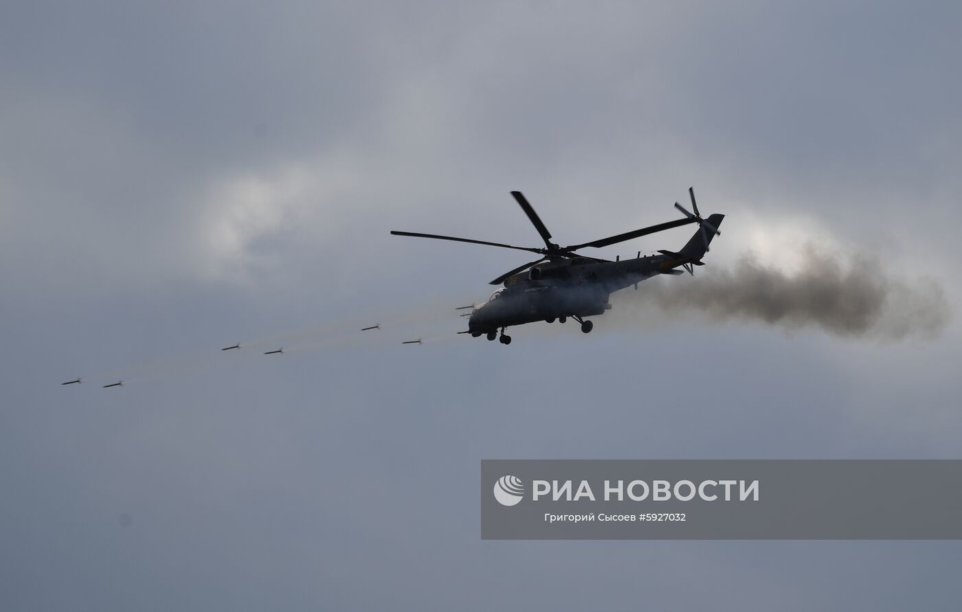 Открытие международного военно-технического форума "Армия-2019"