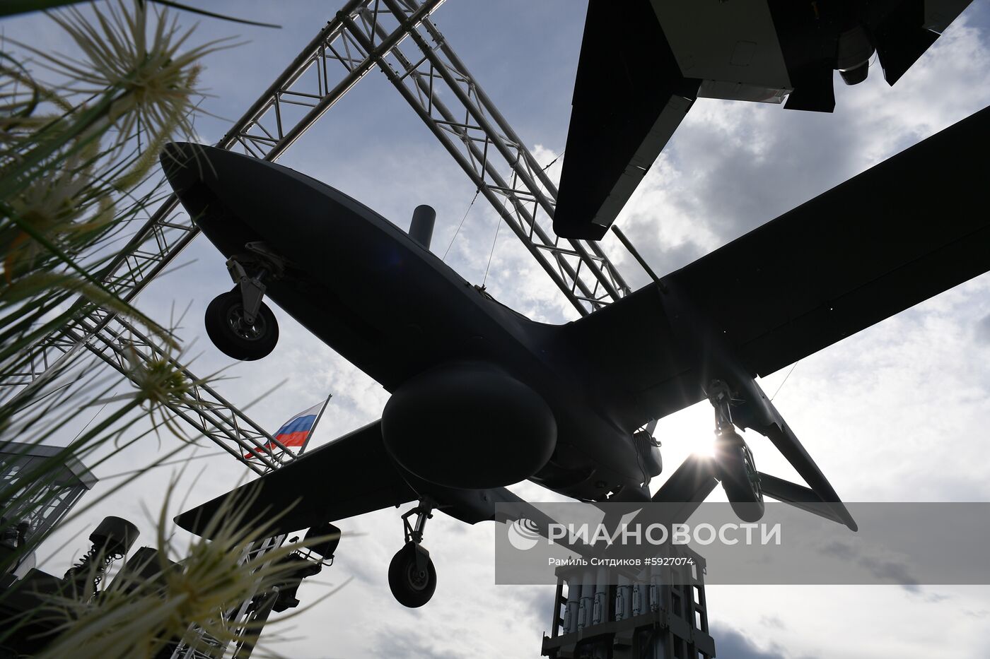 Открытие международного военно-технического форума "Армия-2019"