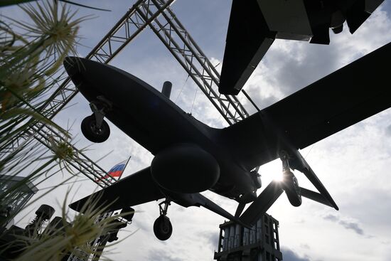 Открытие международного военно-технического форума "Армия-2019" 