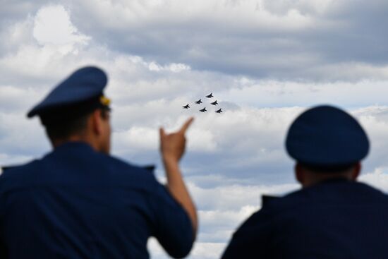 Открытие международного военно-технического форума "Армия-2019"