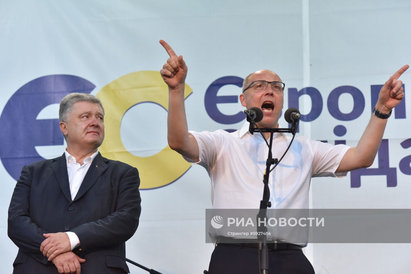 Предвыборный митинг П. Порошенко во Львове