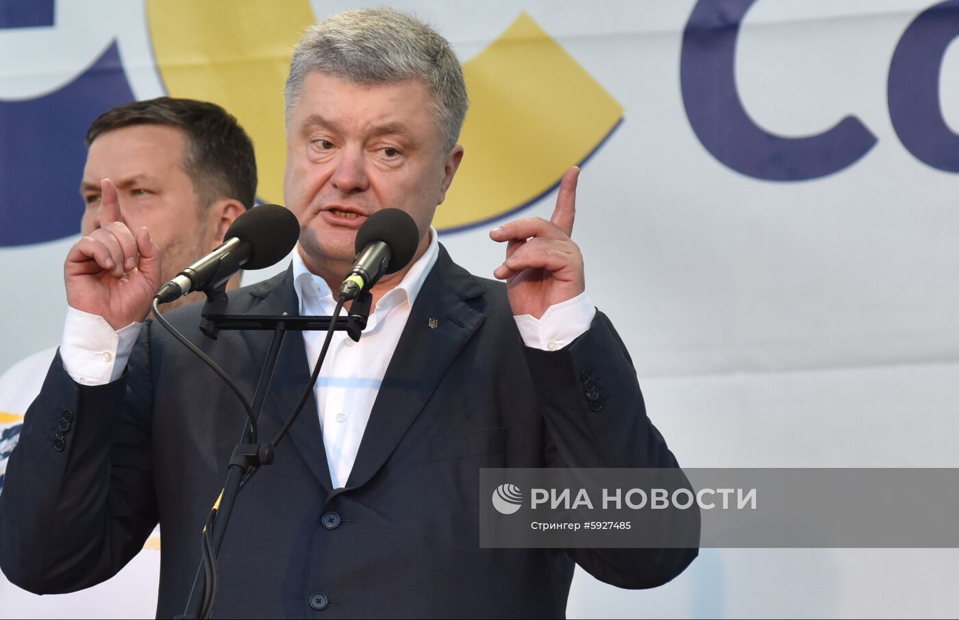 Предвыборный митинг П. Порошенко во Львове