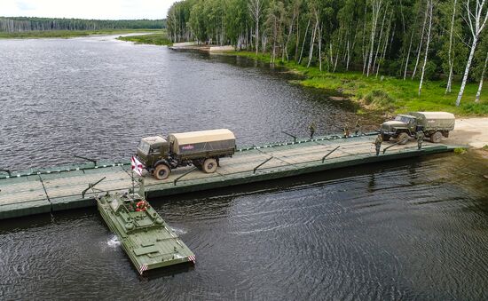 Международный военно-технический форум "Армия-2019". День второй  