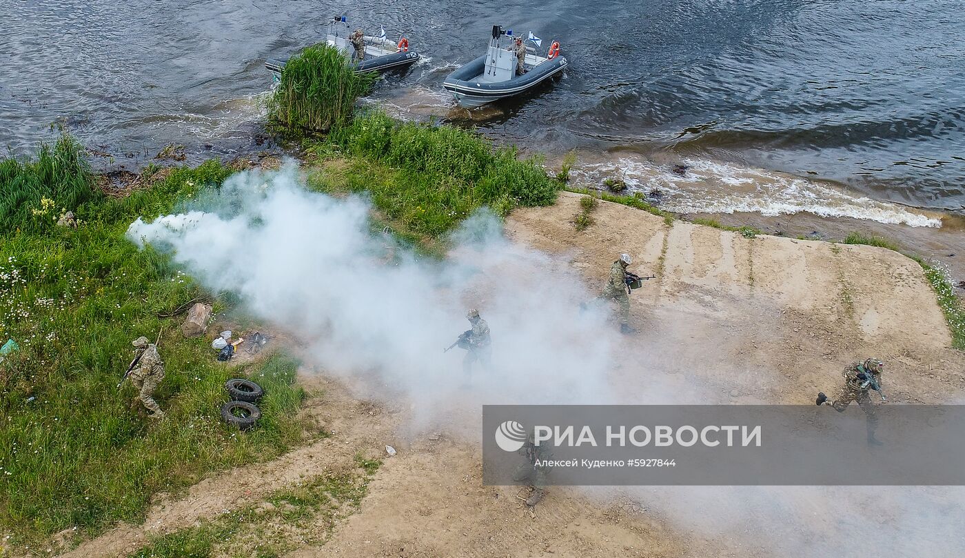 Международный военно-технический форум "Армия-2019". День второй  