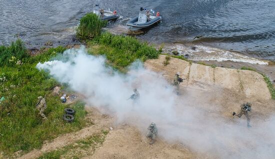 Международный военно-технический форум "Армия-2019". День второй  