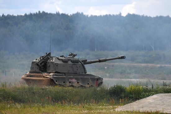 Международный военно-технический форум "Армия-2019". День второй