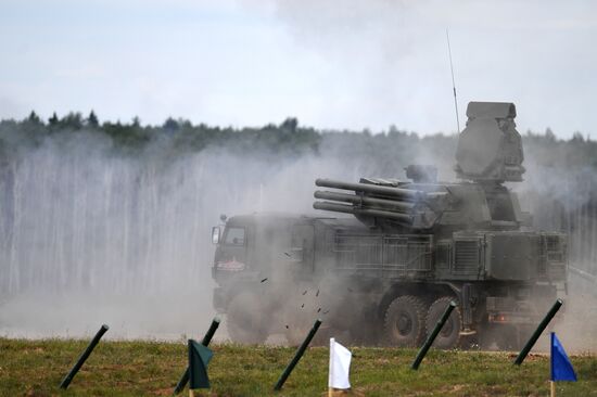 Международный военно-технический форум "Армия-2019". День второй