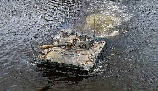 Международный военно-технический форум "Армия-2019". День второй  