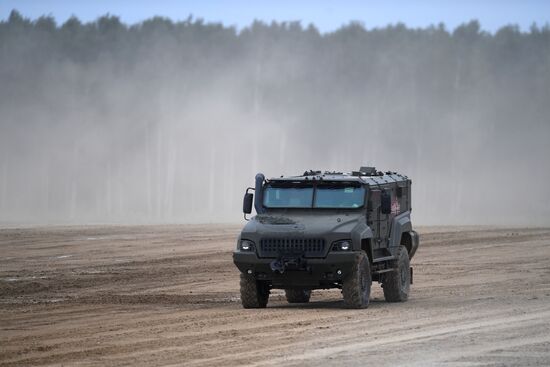 Международный военно-технический форум "Армия-2019". День второй