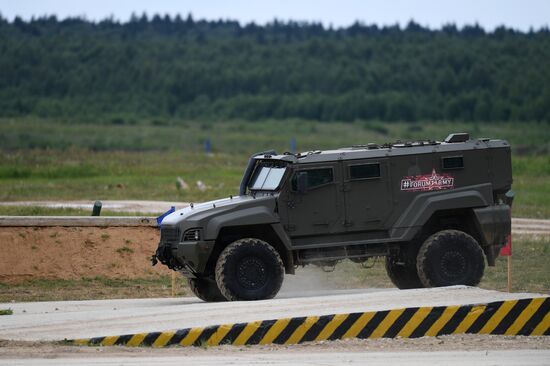 Международный военно-технический форум "Армия-2019". День второй