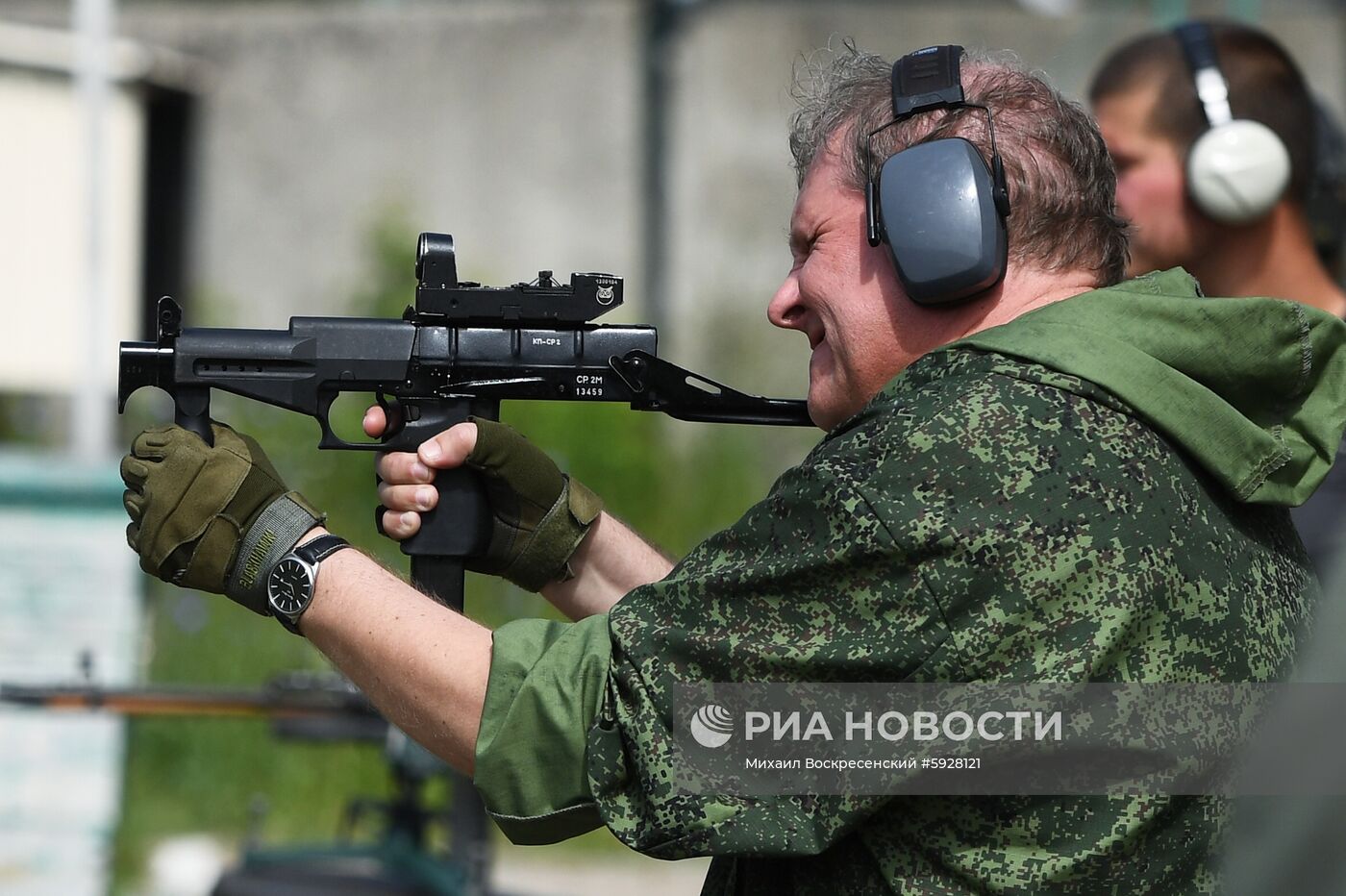 Демонстрация исторического и нового оружия на полигоне АО "ЦНИИточмаш"