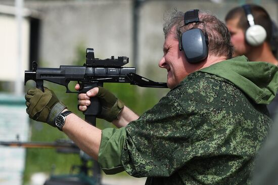 Демонстрация исторического и нового оружия на полигоне АО "ЦНИИточмаш"