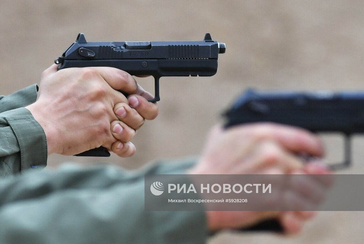 Демонстрация исторического и нового оружия на полигоне АО "ЦНИИточмаш"