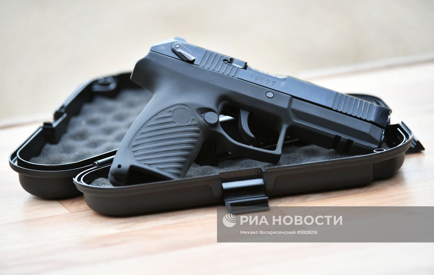 Демонстрация исторического и нового оружия на полигоне АО "ЦНИИточмаш"