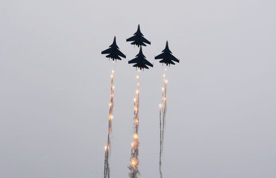 Международный военно-технический форум "Армия-2019". День второй