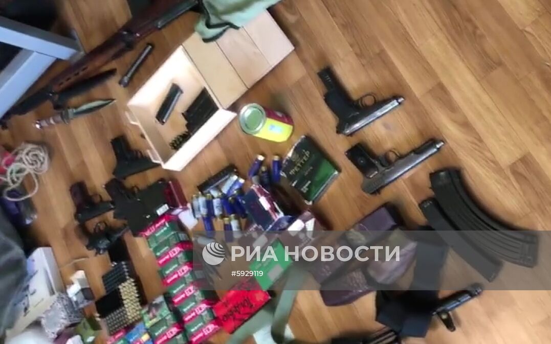 ФСБ пресекла деятельность преступной группы по изготовлению оружия