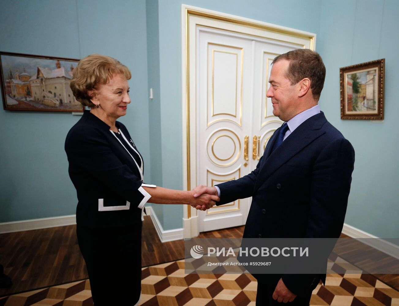Премьер-министр РФ Д. Медведев встретился с председателем парламента Молдавии З. Гречаный