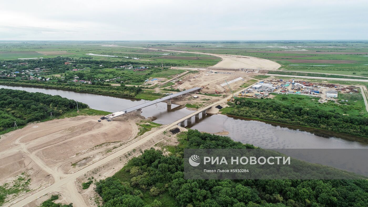 Автомобильный мост Благовещенск - Хэйхэ через реку Амур