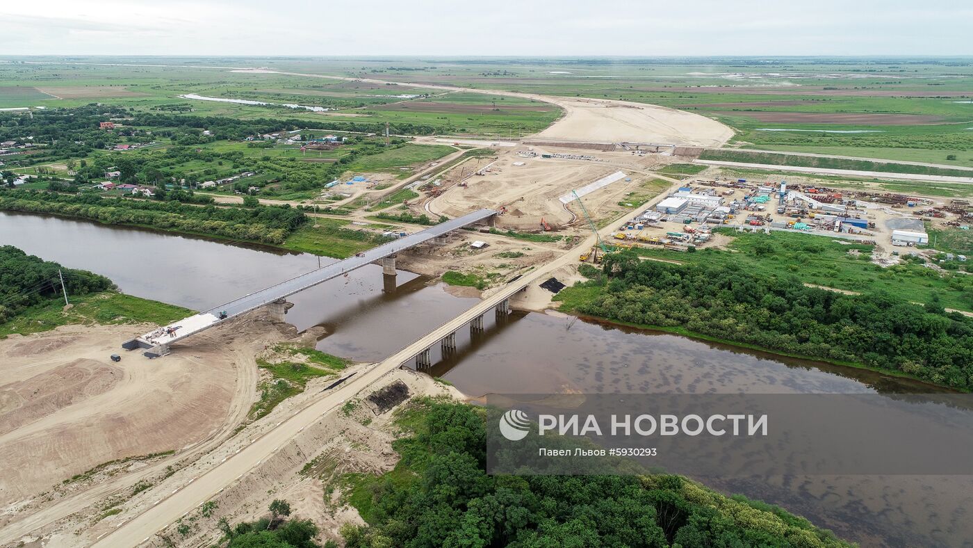 Автомобильный мост Благовещенск - Хэйхэ через реку Амур