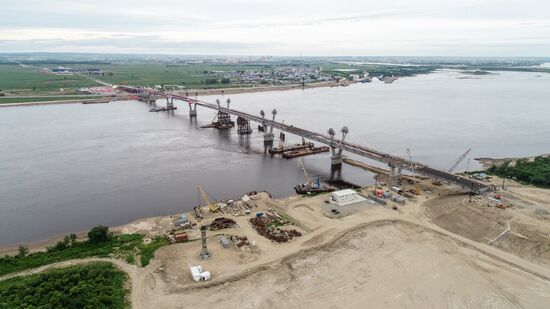 Автомобильный мост Благовещенск - Хэйхэ через реку Амур