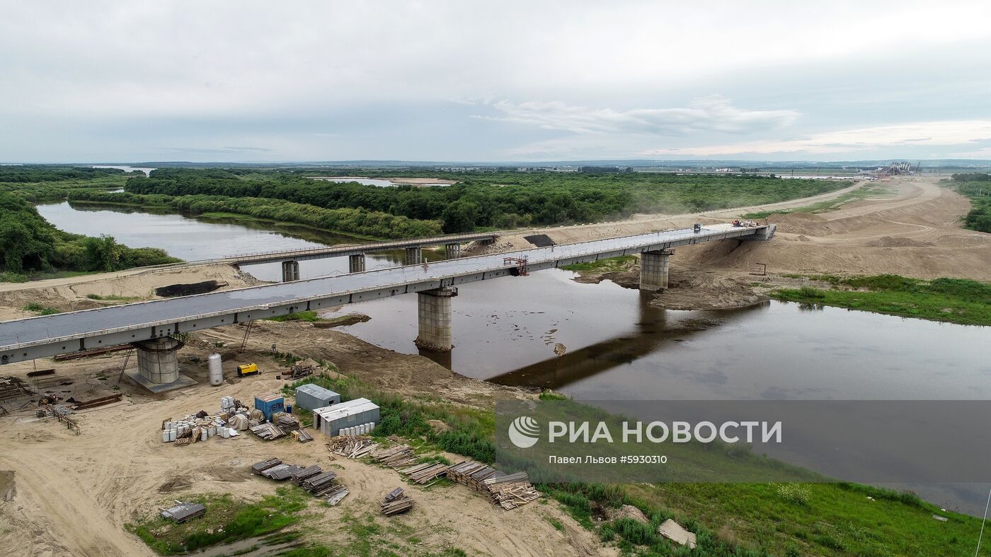 Автомобильный мост Благовещенск - Хэйхэ через реку Амур