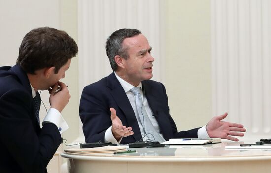 Интервью президента РФ В. Путина газете Financial Times