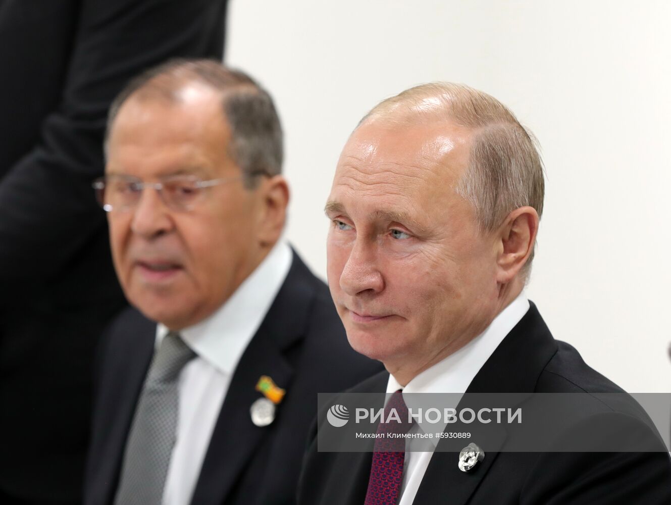 Рабочий визит президента РФ В. Путина в Японию для участия в саммите "Группы двадцати"