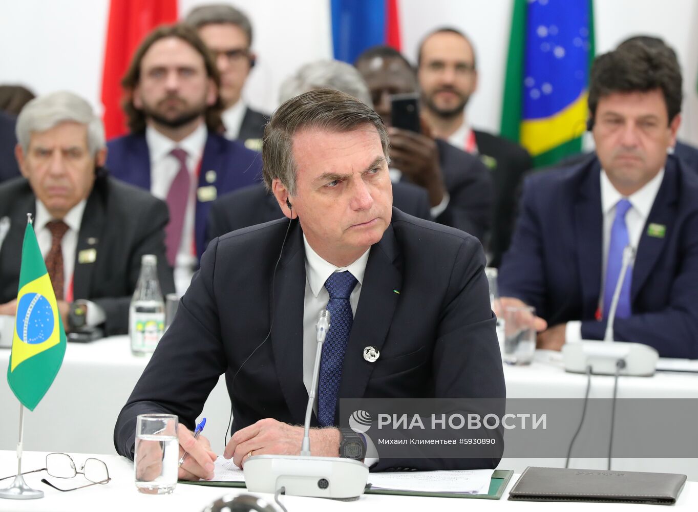 Рабочий визит президента РФ В. Путина в Японию для участия в саммите "Группы двадцати"