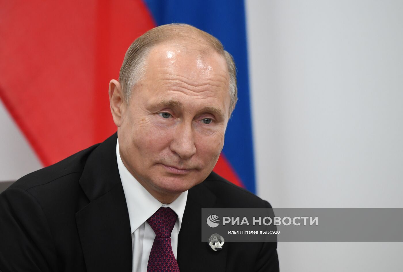 Рабочий визит президента РФ В. Путина в Японию для участия в саммите "Группы двадцати"