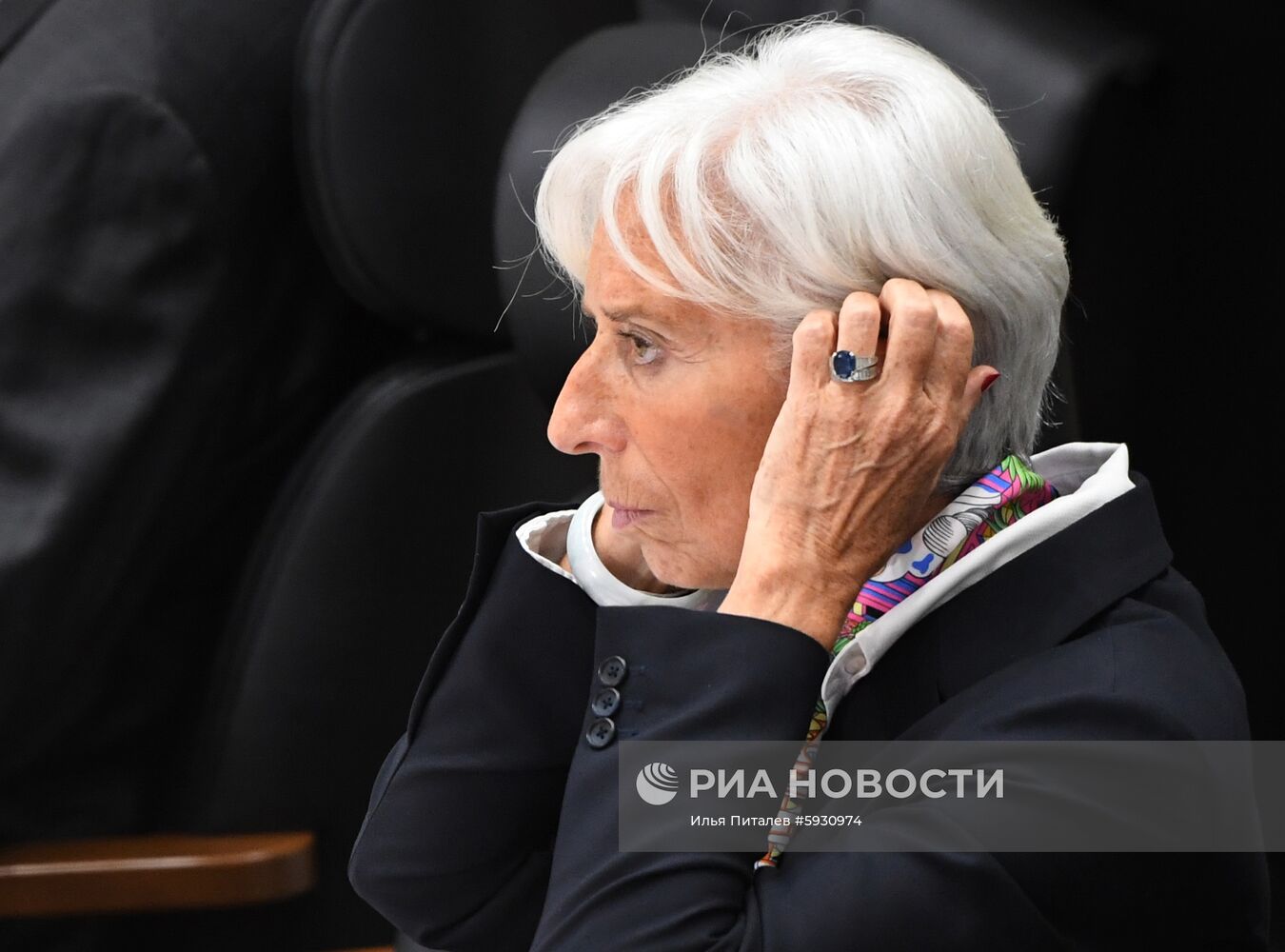 Рабочий визит президента РФ В. Путина в Японию для участия в саммите "Группы двадцати"