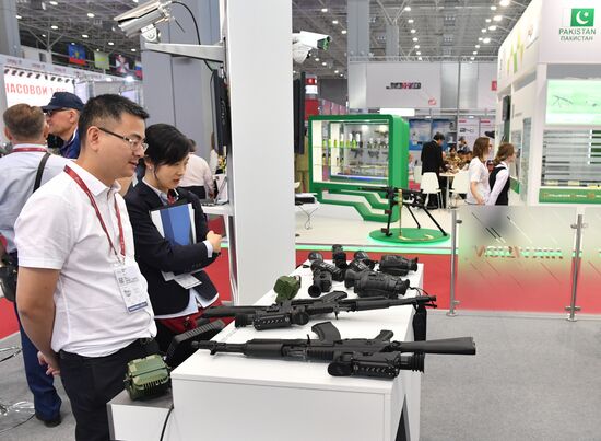 Открытие международного военно-технического форума "Армия-2019" 