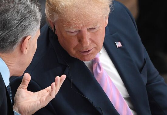 Рабочий визит президента РФ В. Путина в Японию для участия в саммите "Группы двадцати"